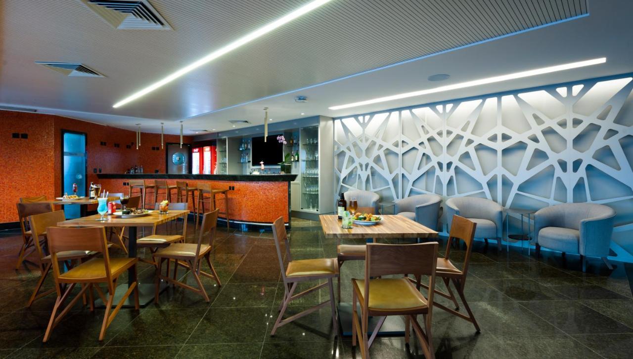 Hotel Senac Ilha Do Boi Vitória Exteriér fotografie The interior of the restaurant
