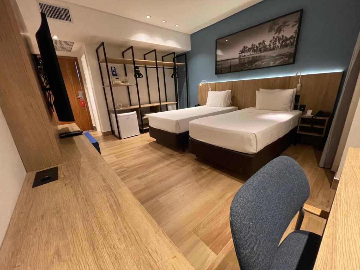 Hotel Senac Ilha Do Boi Vitória Exteriér fotografie A room at the hotel