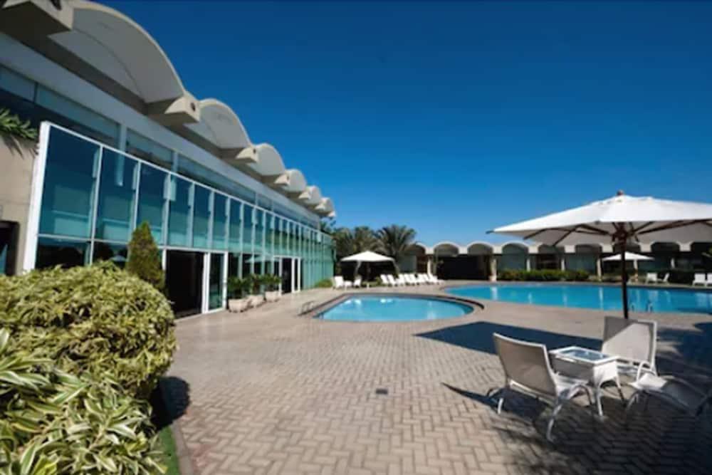 Hotel Senac Ilha Do Boi Vitória Exteriér fotografie The swimming pool at the hotel