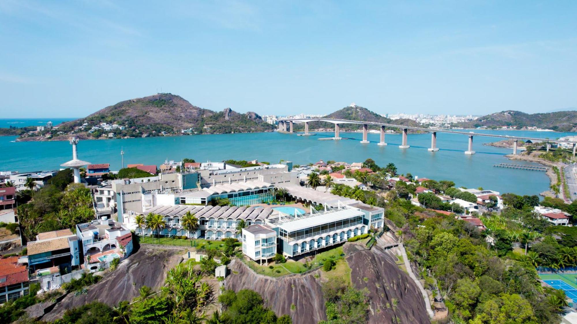 Hotel Senac Ilha Do Boi Vitória Exteriér fotografie Aerial view of the hotel
