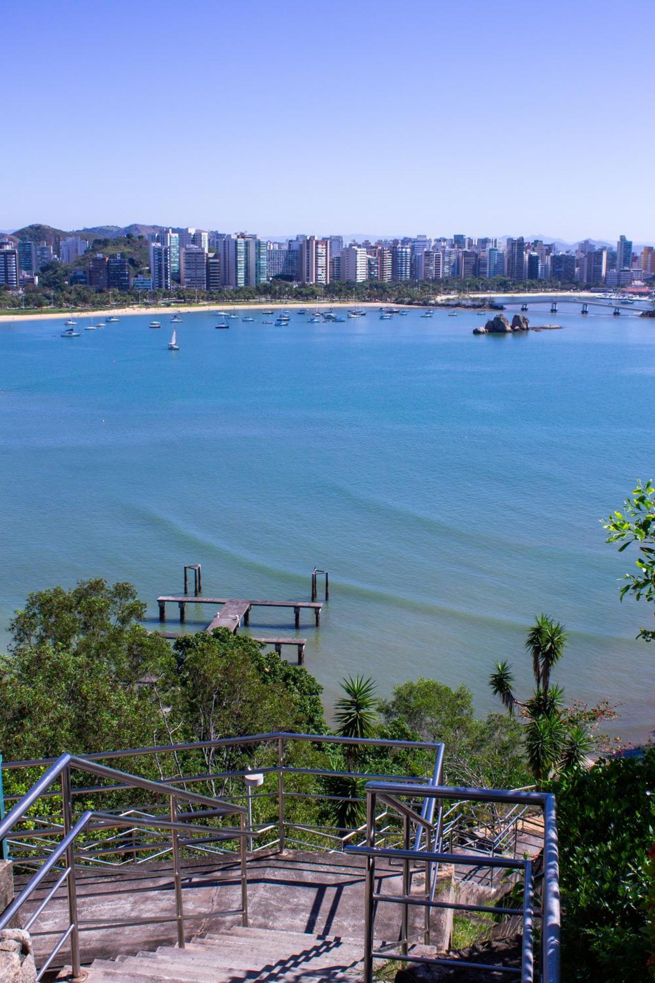 Hotel Senac Ilha Do Boi Vitória Exteriér fotografie View of the bay from the west